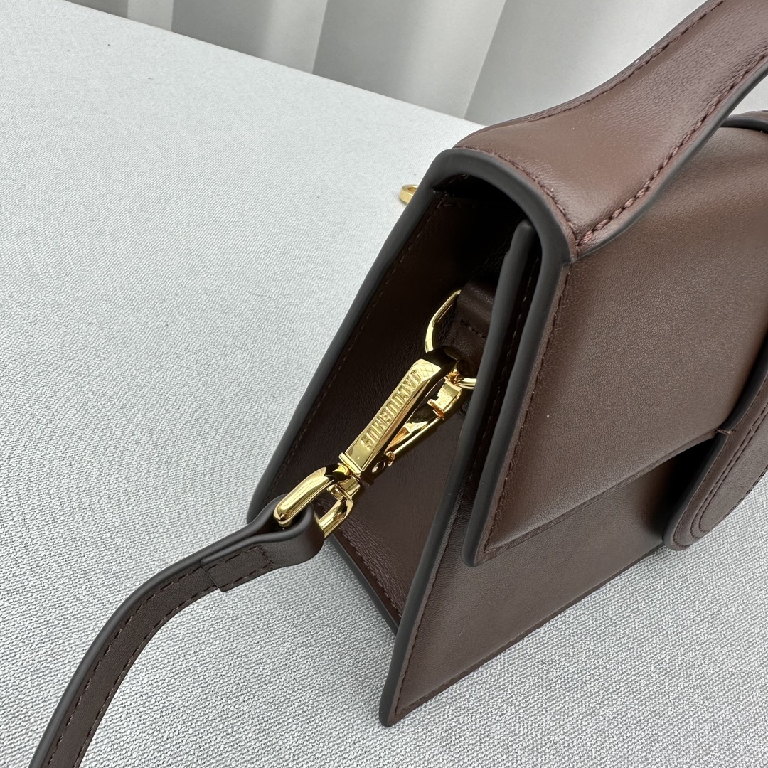 Jacquemus Satchel Bags